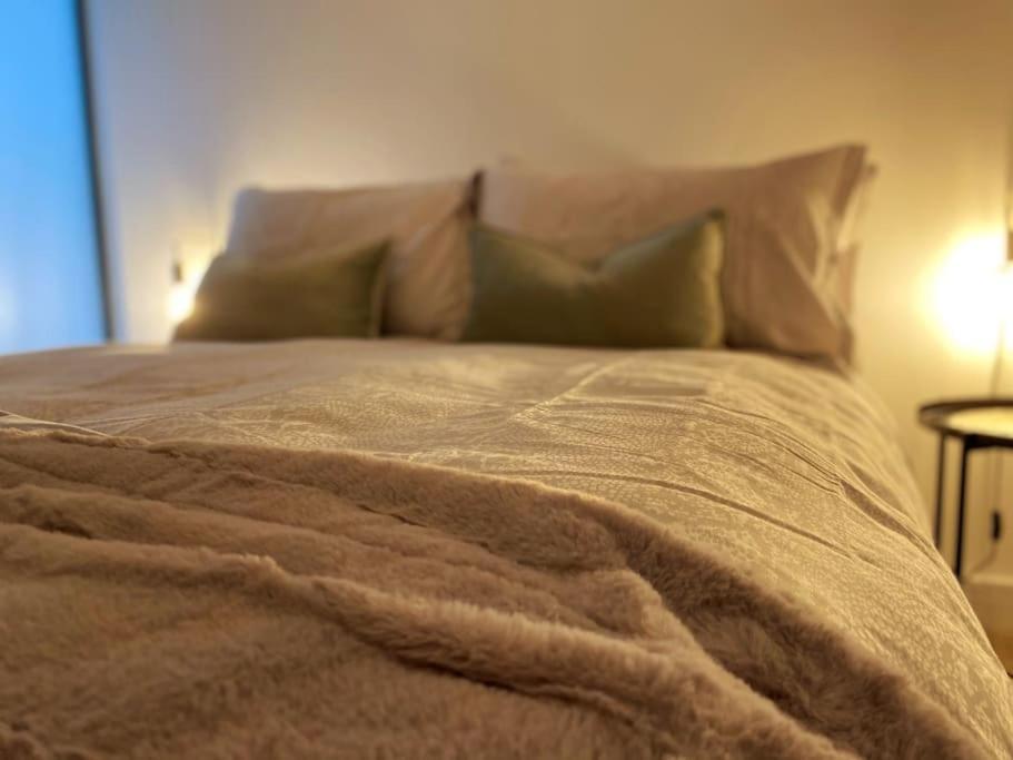 The Pad By The Beach Penthouse Apartment With Sunset And City Views Bournemouth Zewnętrze zdjęcie