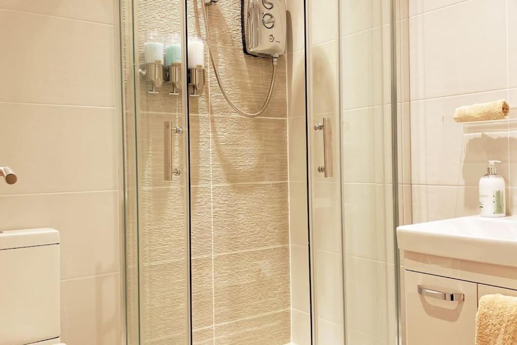 The Pad By The Beach Penthouse Apartment With Sunset And City Views Bournemouth Zewnętrze zdjęcie