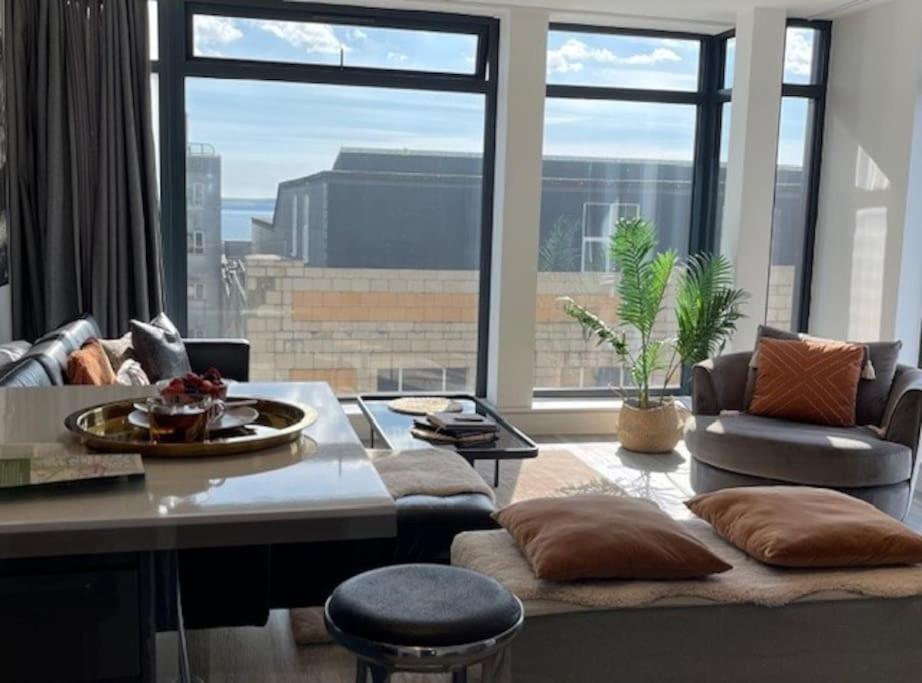 The Pad By The Beach Penthouse Apartment With Sunset And City Views Bournemouth Zewnętrze zdjęcie